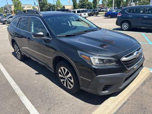 Crystal Black Silica 2022 Subaru Outback Premium