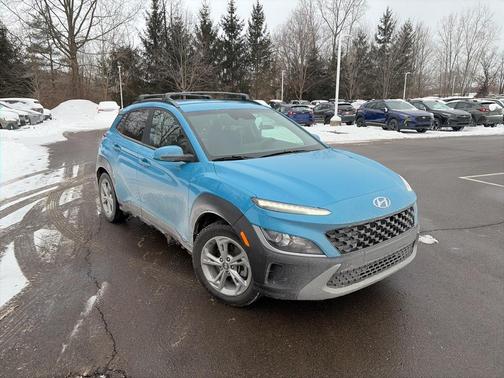 2023 Hyundai KONA SEL