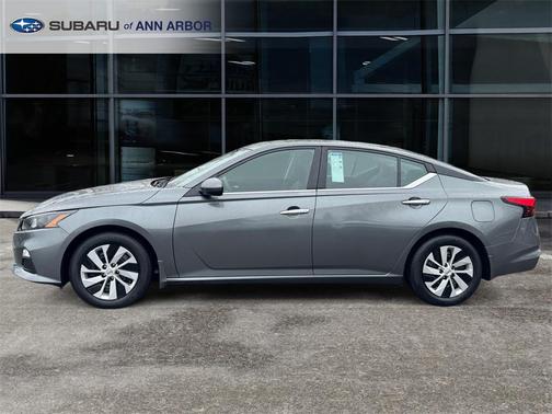 2022 Nissan Altima S FWD