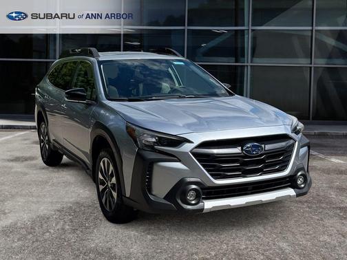 Ice Silver Metallic 2023 Subaru Outback Limited