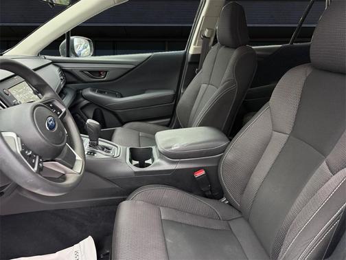 2022 Subaru Outback Base