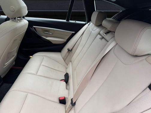2017 BMW 330 xDrive