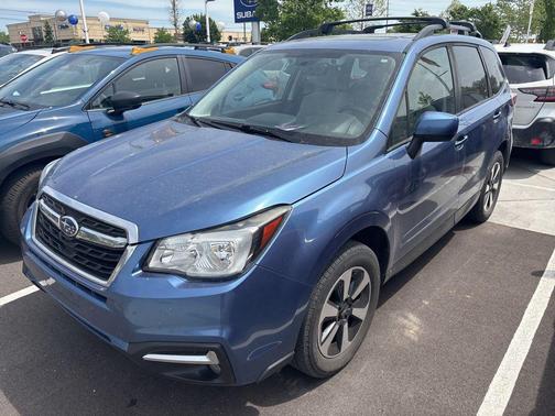 Quartz Blue Pearl 2017 Subaru Forester 2.5i Premium