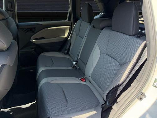 2025 Subaru Forester Hybrid Premium