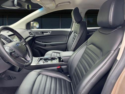 Desert Gold Metallic 2020 Ford Edge SEL