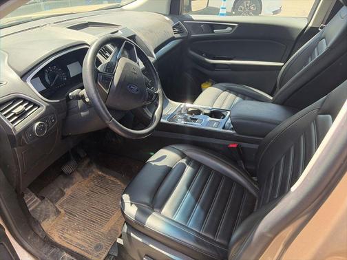 Desert Gold Metallic 2020 Ford Edge SEL