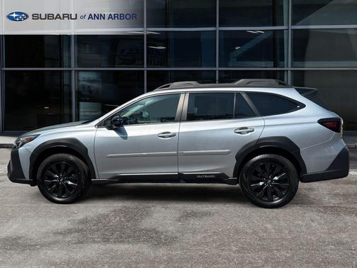 Ice Silver Metallic 2024 Subaru Outback Onyx Edition XT