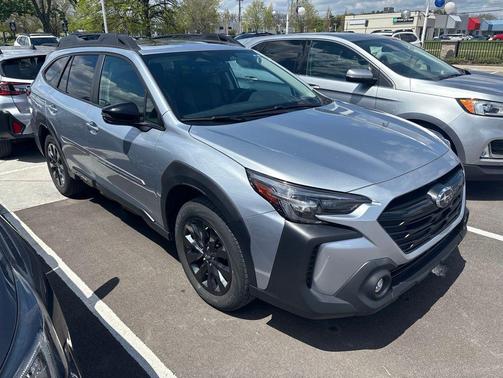 Ice Silver Metallic 2024 Subaru Outback Onyx Edition XT