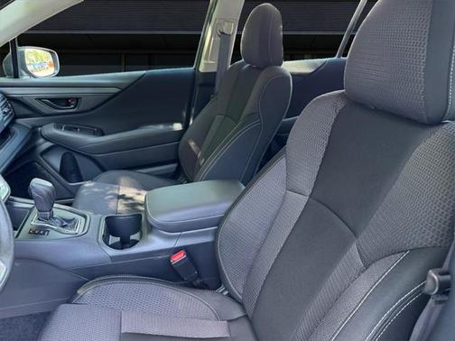 2021 Subaru Outback Base