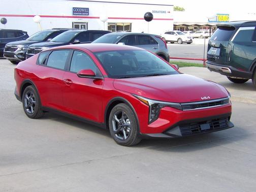 Currant Red 2026 Kia K4 LXS