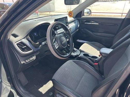Cherry Black 2023 Kia Seltos S