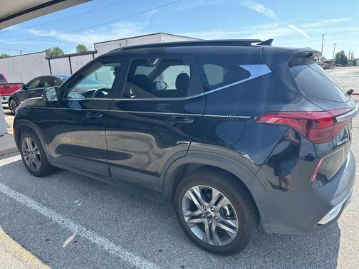 Cherry Black 2023 Kia Seltos S