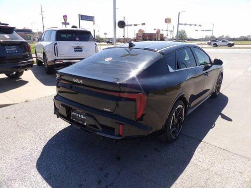 Aurora Black Pearl 2026 Kia K4 GT-LINE