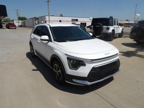 2025 Kia Niro LX