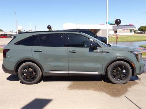 Green 2026 Kia Sorento Hybrid X-LINE SX PRESTIGE