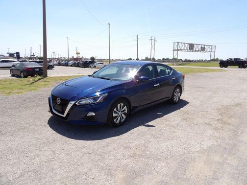 Deep Blue Pearl 2021 Nissan Altima 2.5 S