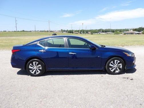 Deep Blue Pearl 2021 Nissan Altima 2.5 S