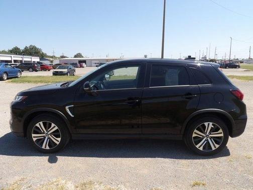 2025 Mitsubishi Outlander Sport LE