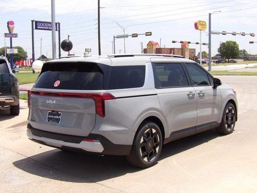Ceramic Silver 2026 Kia Carnival EX