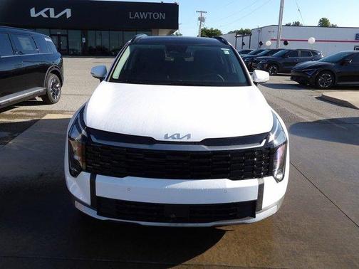 Glacial White Pearl 2026 Kia Sportage EX