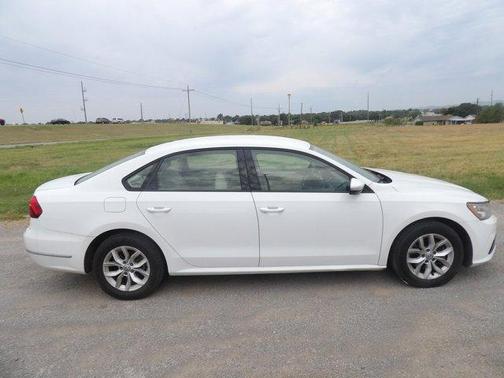 2018 Volkswagen Passat 2.0T S