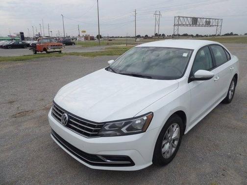 2018 Volkswagen Passat 2.0T S