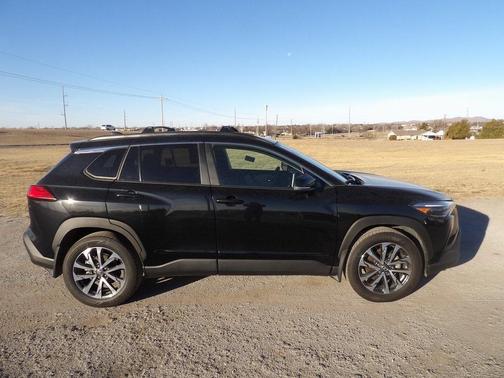 2024 Toyota Corolla Cross XLE