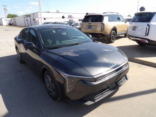 2026 Kia K4 LX