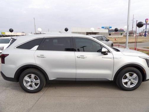 2026 Kia Sorento LX