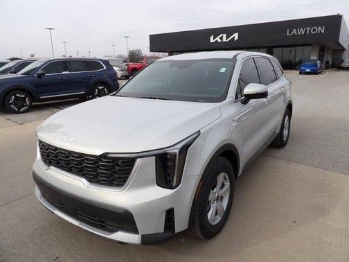 Ivory Silver 2026 Kia Sorento LX