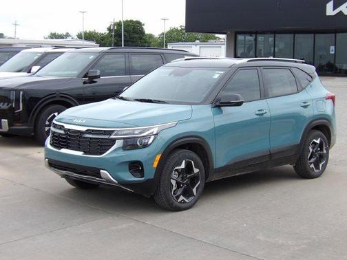 Blue / Black 2026 Kia Seltos S