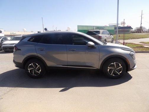 2025 Kia Sportage Hybrid LX