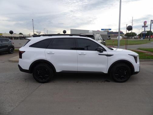 Glacial White Pearl 2026 Kia Sorento X-Pro SX Prestige