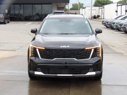 Aurora Black Pearl 2026 Kia Sorento Hybrid EX