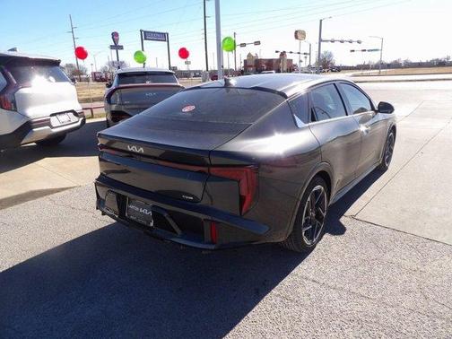 2025 Kia K4 GT-Line