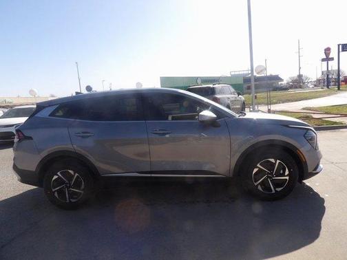 2025 Kia Sportage Hybrid LX