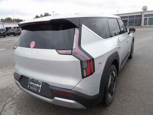 2026 Kia EV9 Light Long Range