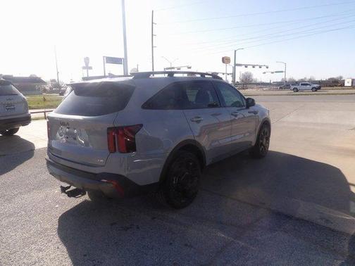 2025 Kia Sorento X-Line EX