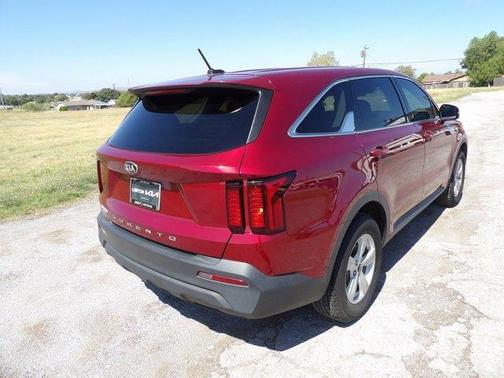2021 Kia Sorento LX
