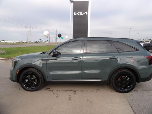 Green 2026 Kia Sorento Hybrid X-LINE SX PRESTIGE