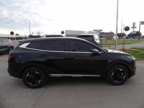 Ebony Black 2026 Kia Sportage EX