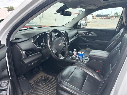 Summit White 2018 Chevrolet Traverse LT Leather