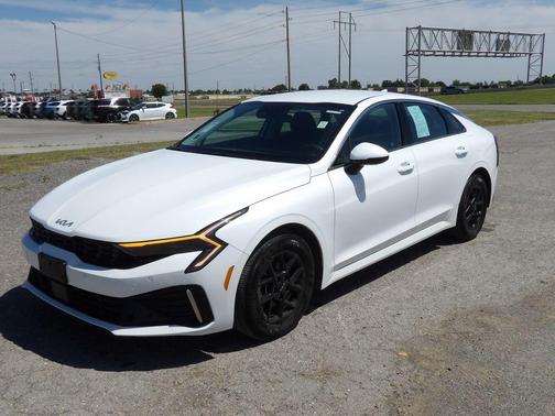Snow White Pearl 2025 Kia K5 LXS