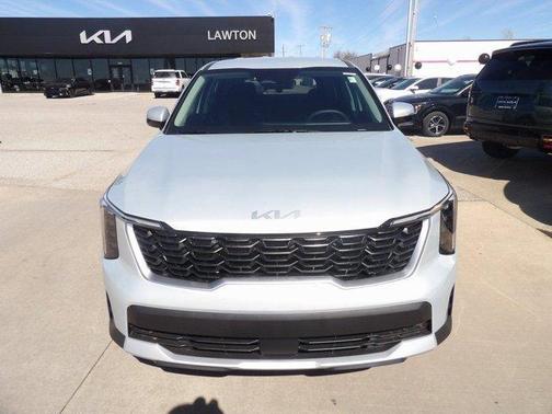 Ivory Silver 2026 Kia Sorento LX