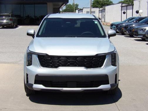 Ivory Silver 2026 Kia Sorento LX