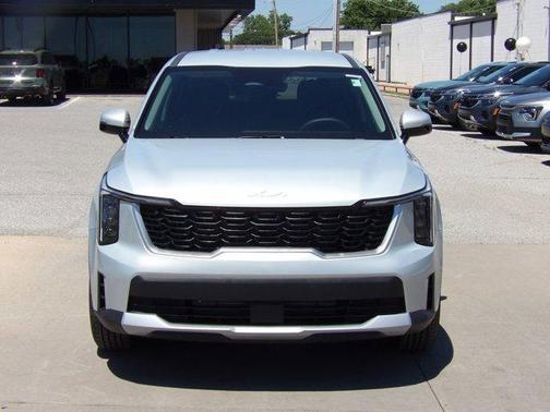 Ivory Silver 2026 Kia Sorento LX
