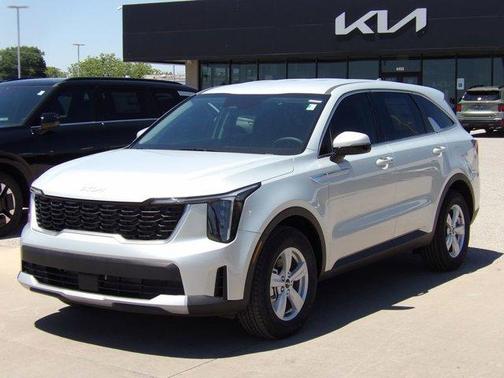Ivory Silver 2026 Kia Sorento LX