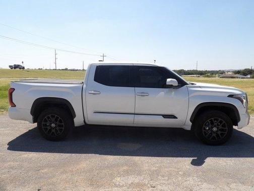 2024 Toyota Tundra Platinum