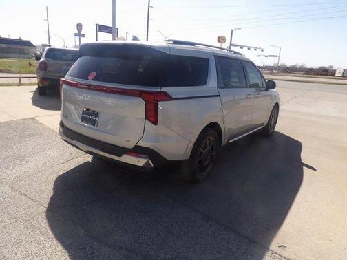 2025 Kia Carnival Hybrid SX