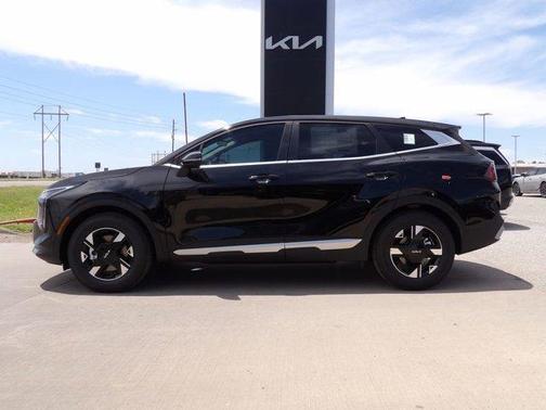 Ebony Black 2026 Kia Sportage LX